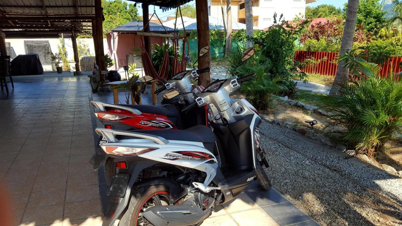 Sabandy House B&B Padang Mat Sirat Екстериор снимка