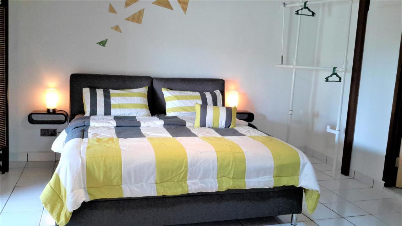 Sabandy House B&B Padang Mat Sirat Екстериор снимка