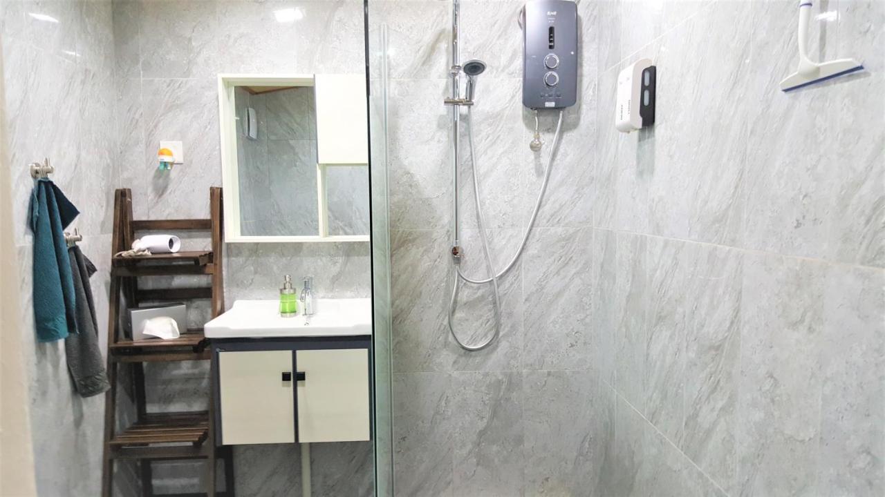 Sabandy House B&B Padang Mat Sirat Екстериор снимка
