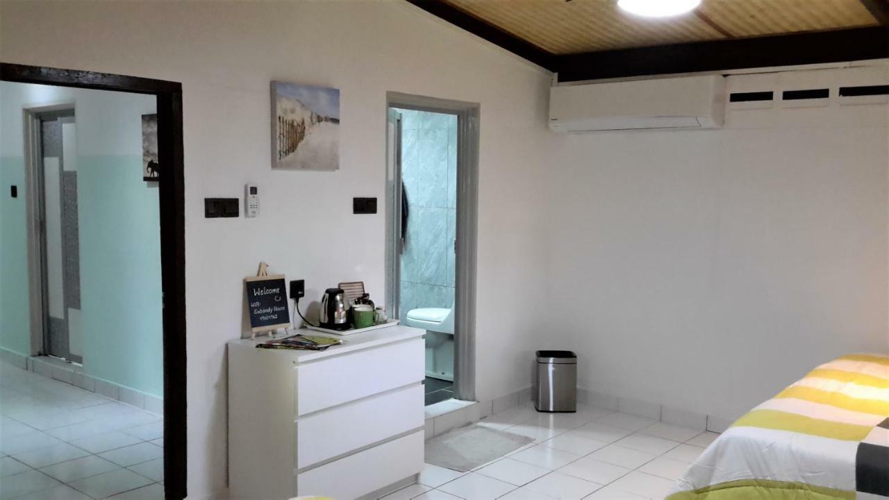 Sabandy House B&B Padang Mat Sirat Екстериор снимка
