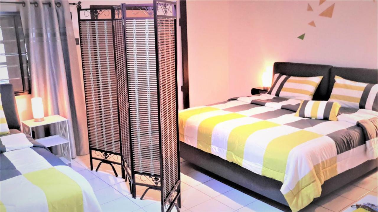 Sabandy House B&B Padang Mat Sirat Екстериор снимка