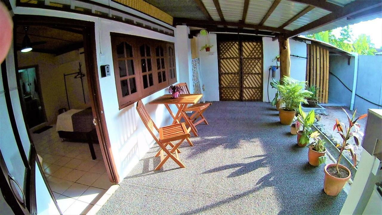 Sabandy House B&B Padang Mat Sirat Екстериор снимка