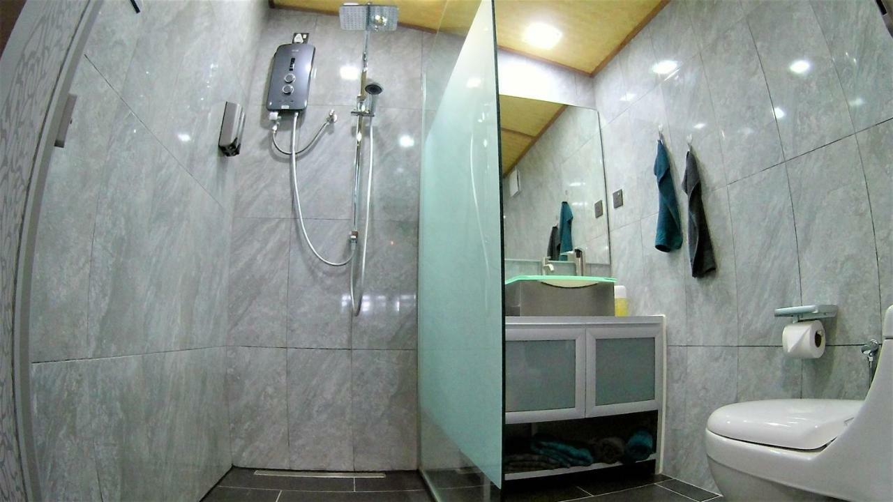 Sabandy House B&B Padang Mat Sirat Екстериор снимка