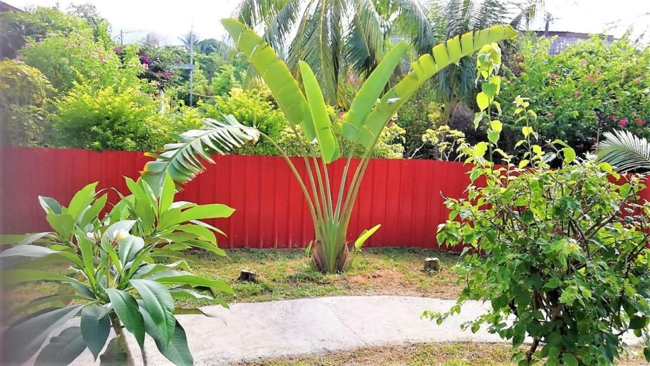 Sabandy House B&B Padang Mat Sirat Екстериор снимка