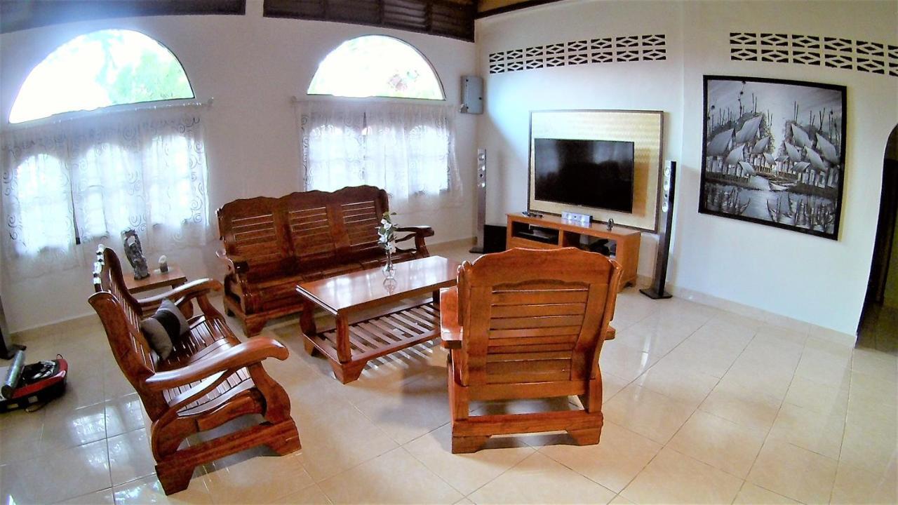 Sabandy House B&B Padang Mat Sirat Екстериор снимка