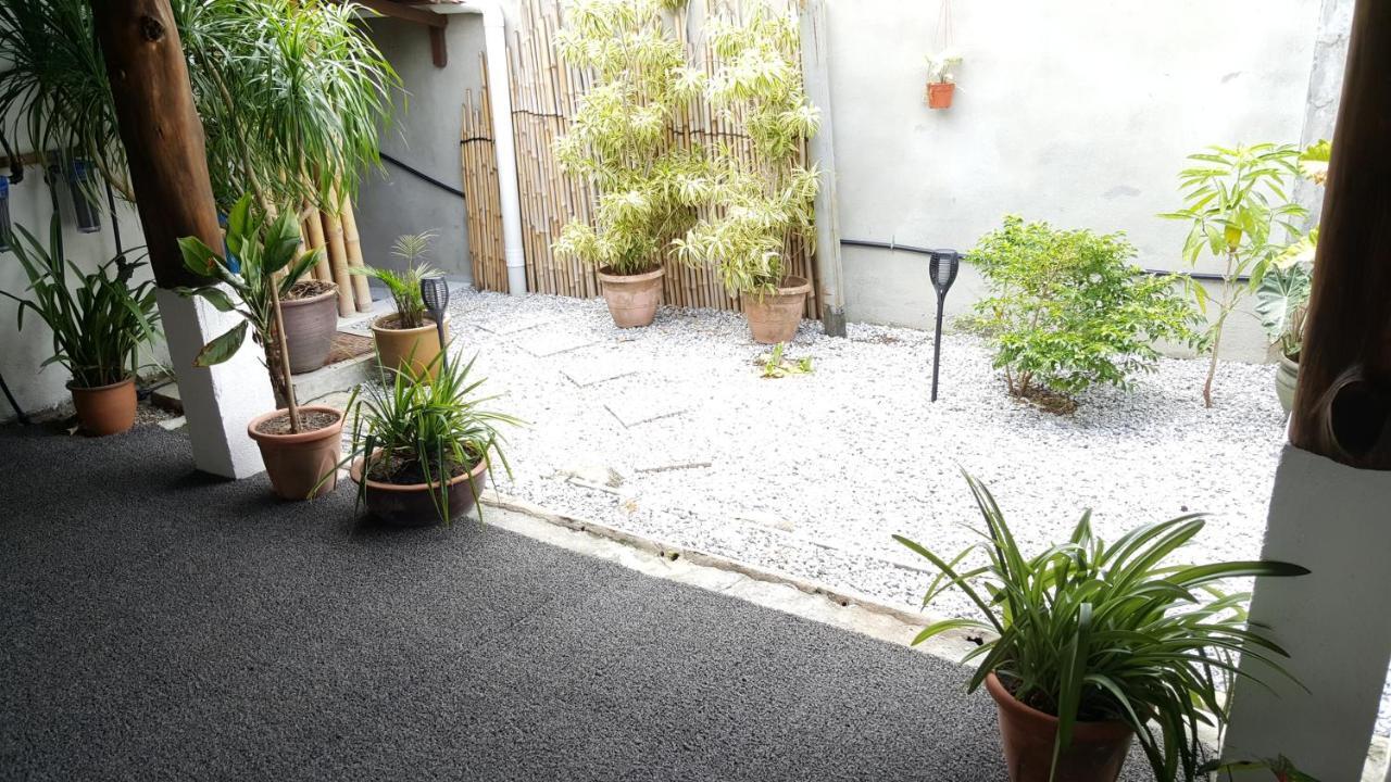 Sabandy House B&B Padang Mat Sirat Екстериор снимка
